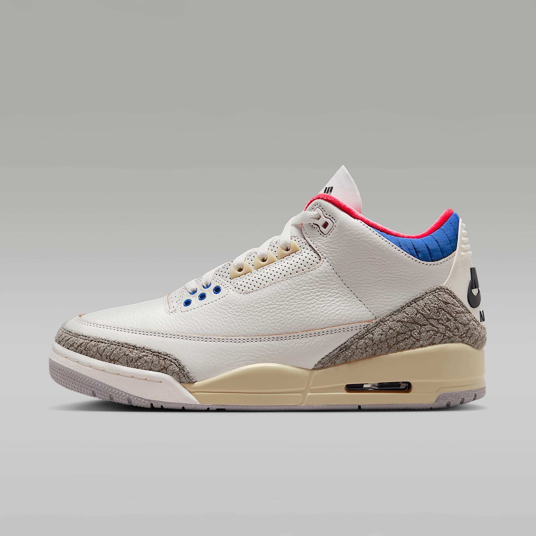 シューズ(男性用) NIKE AIR JORDAN 3 RETRO Air Jordan 3 Retro Men's Shoes. Nike JP